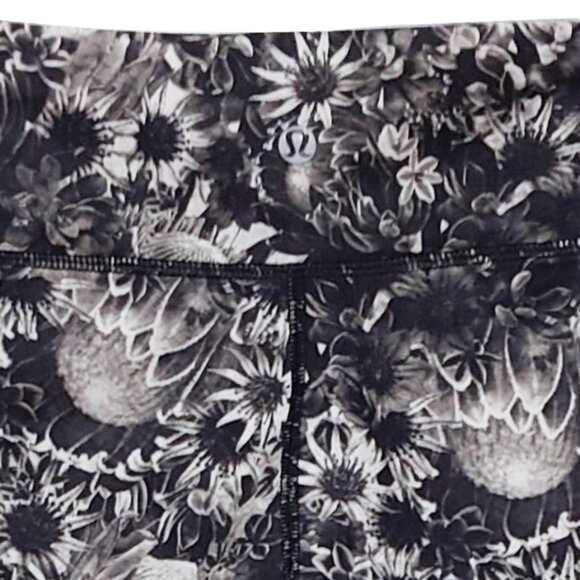 Lululemon Wunder Under Crop 21" Luxtreme Flowabunga Black Angel Wing/Black - Picture 7 of 10